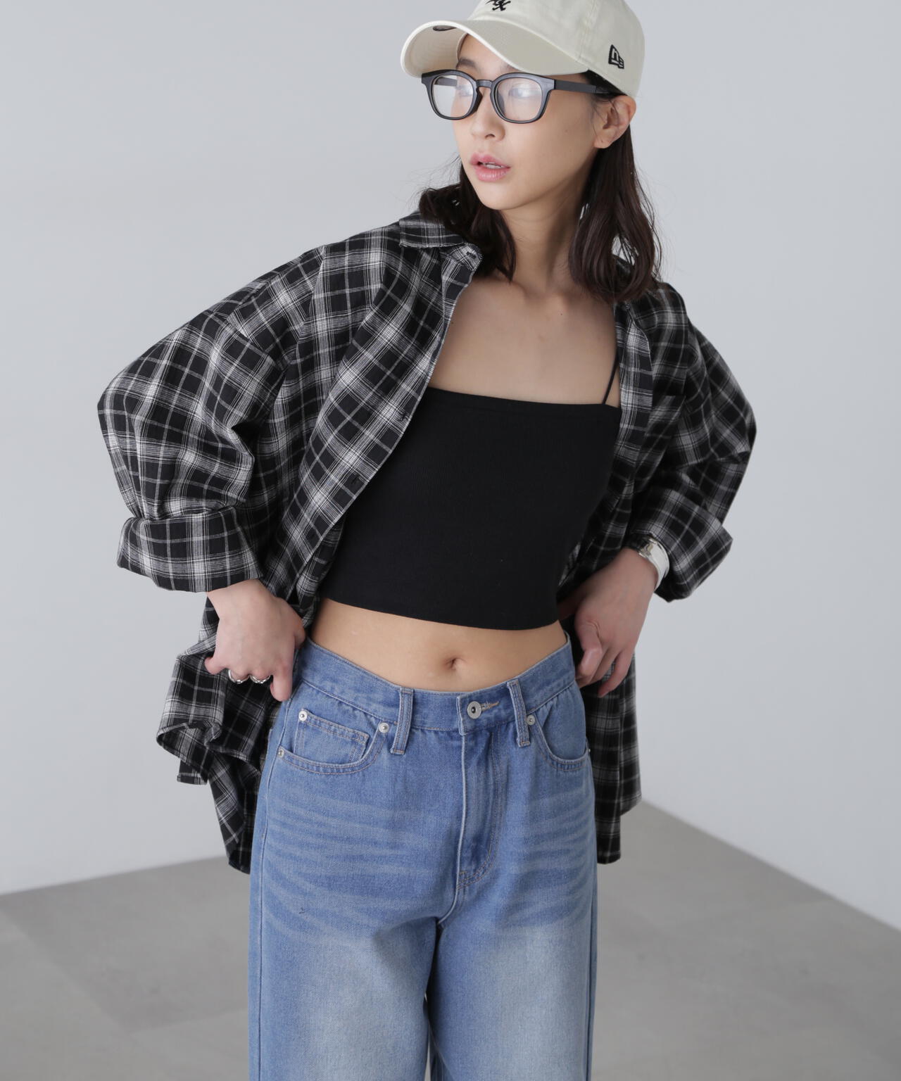 チェックシャツ