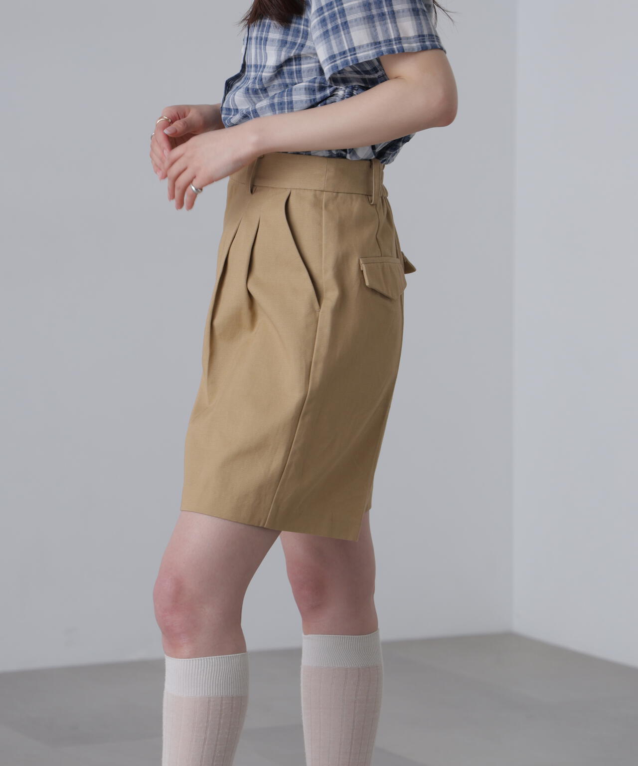 チノショートパンツ