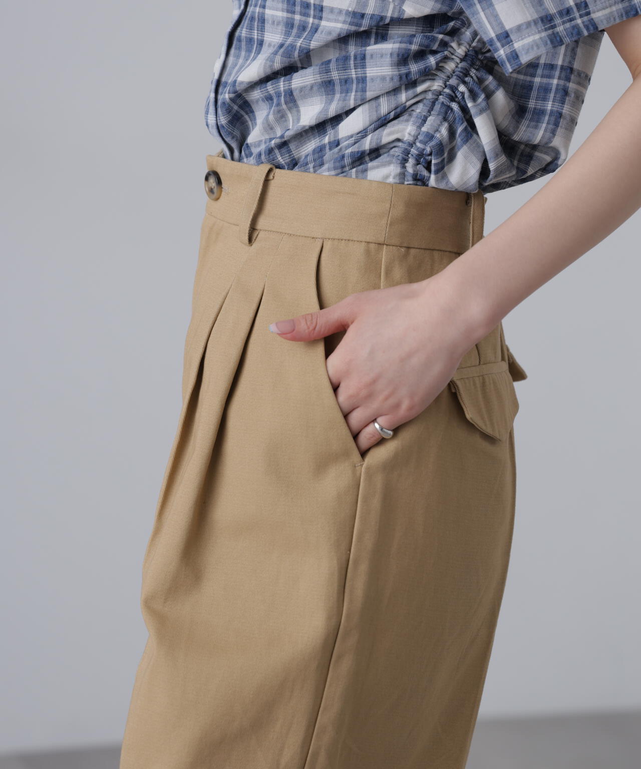 チノショートパンツ