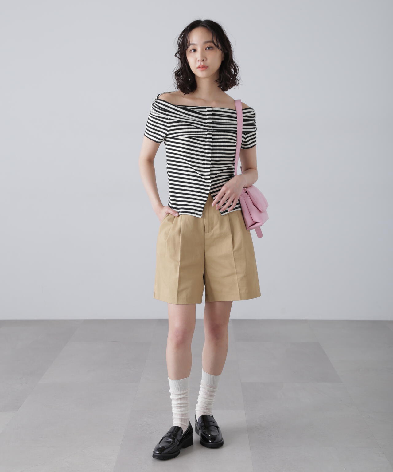 チノショートパンツ