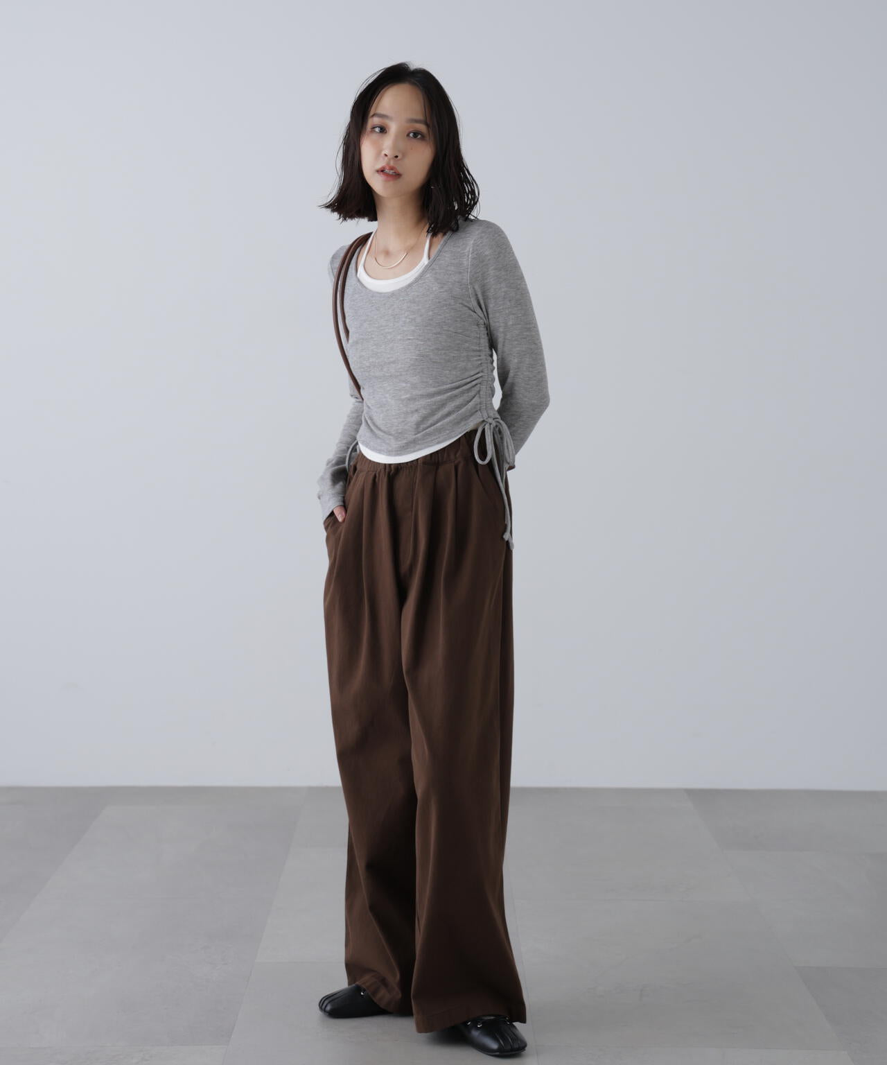 ホルターネックレイヤードサイドドロストカットソー