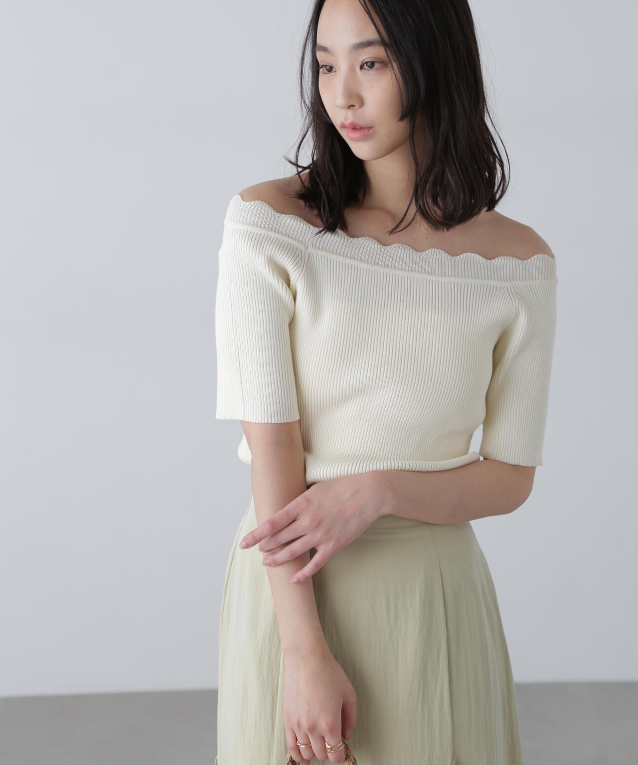2WAYオフショルスカラップニット