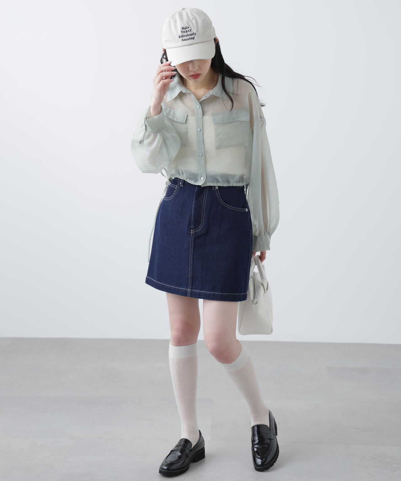 裾ドロストショート丈シアーシャツ