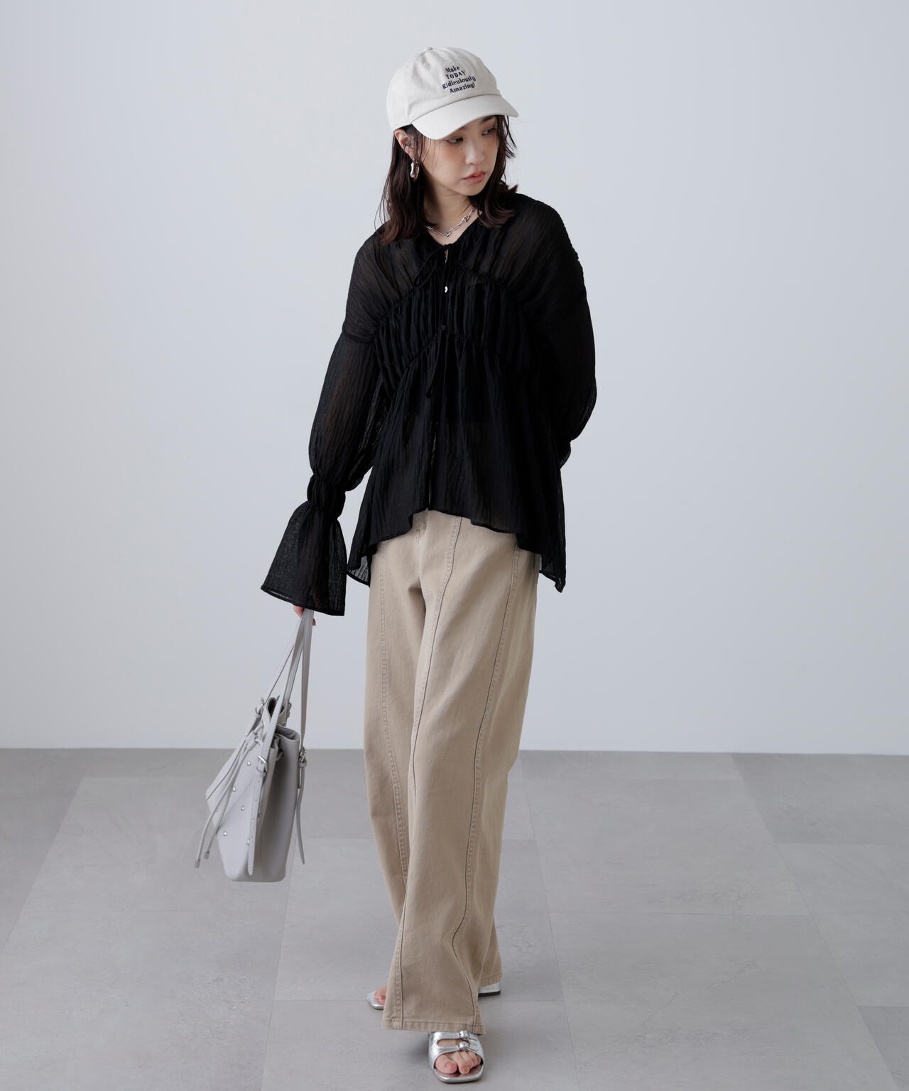 シャーリングドロストチュニックブラウス