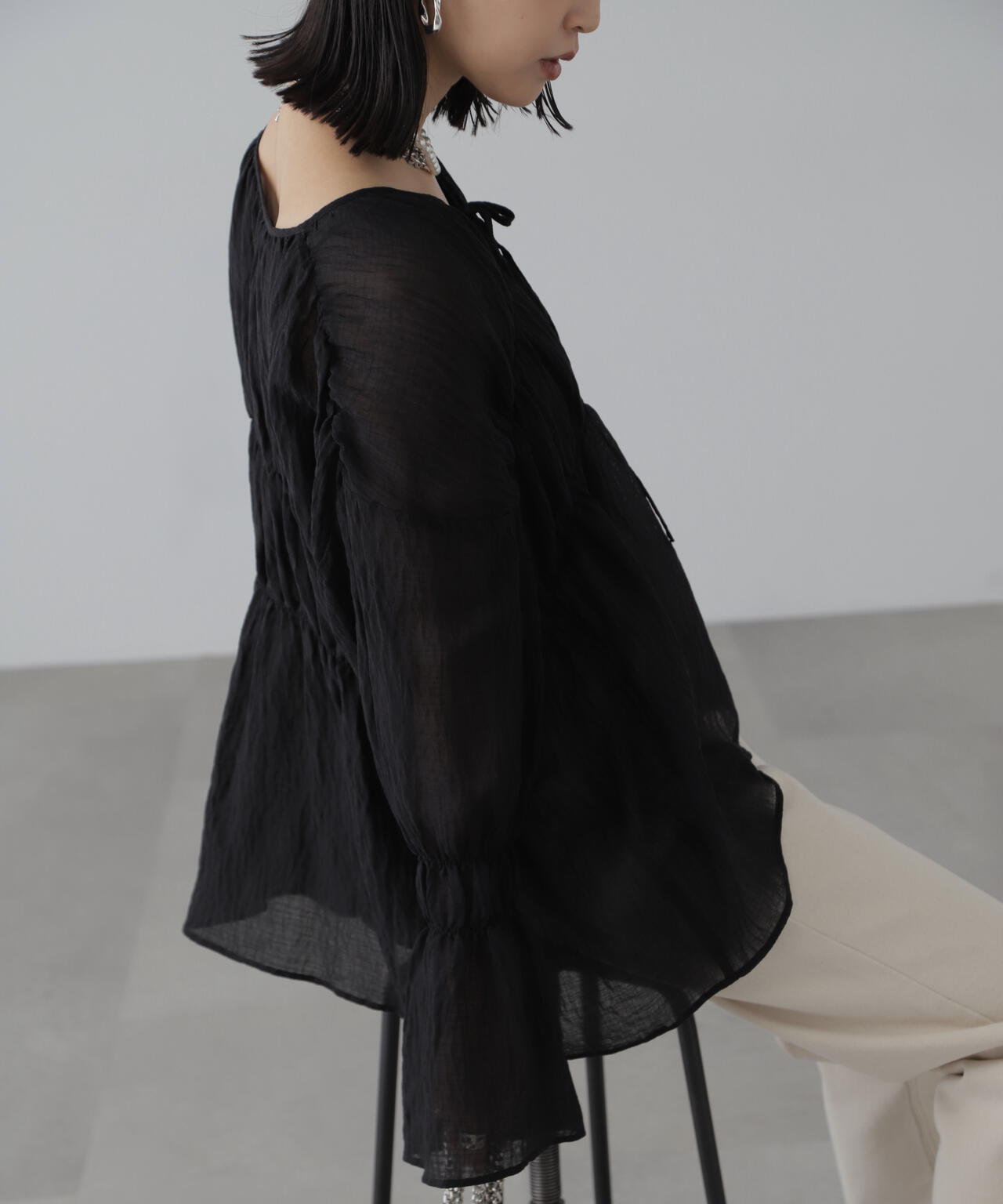 シャーリングドロストチュニックブラウス