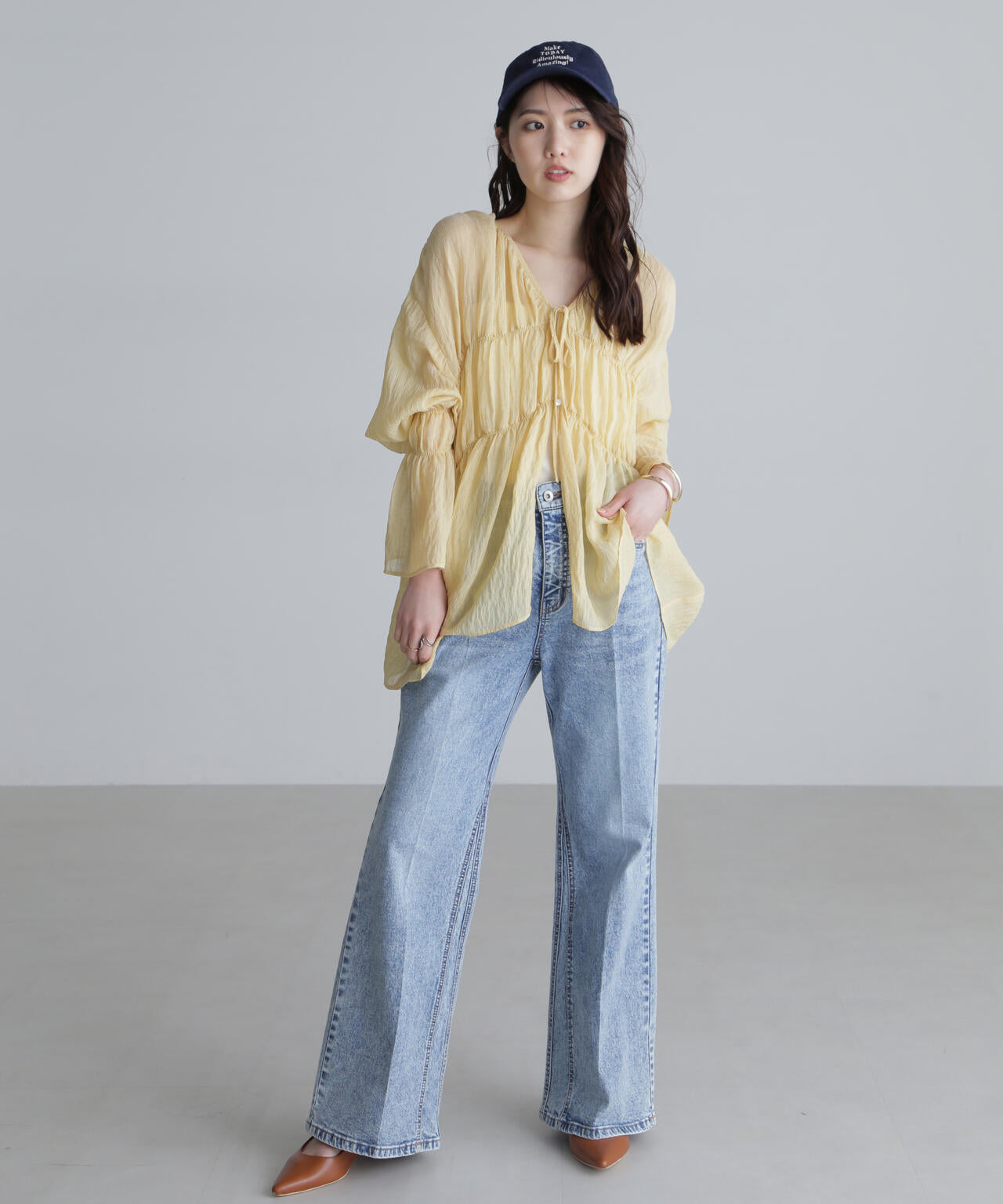 シャーリングドロストチュニックブラウス