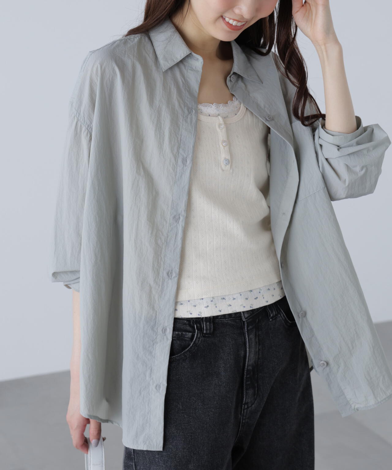 ナイロンベーシックシャツ