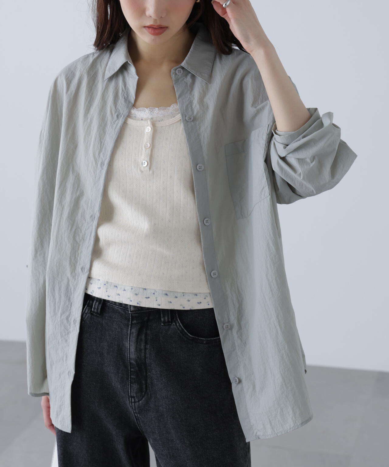 ナイロンベーシックシャツ