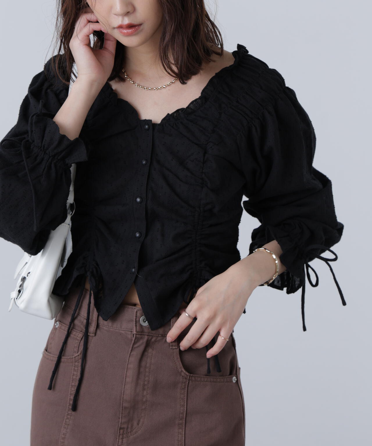 ドロストリボン長袖ブラウス