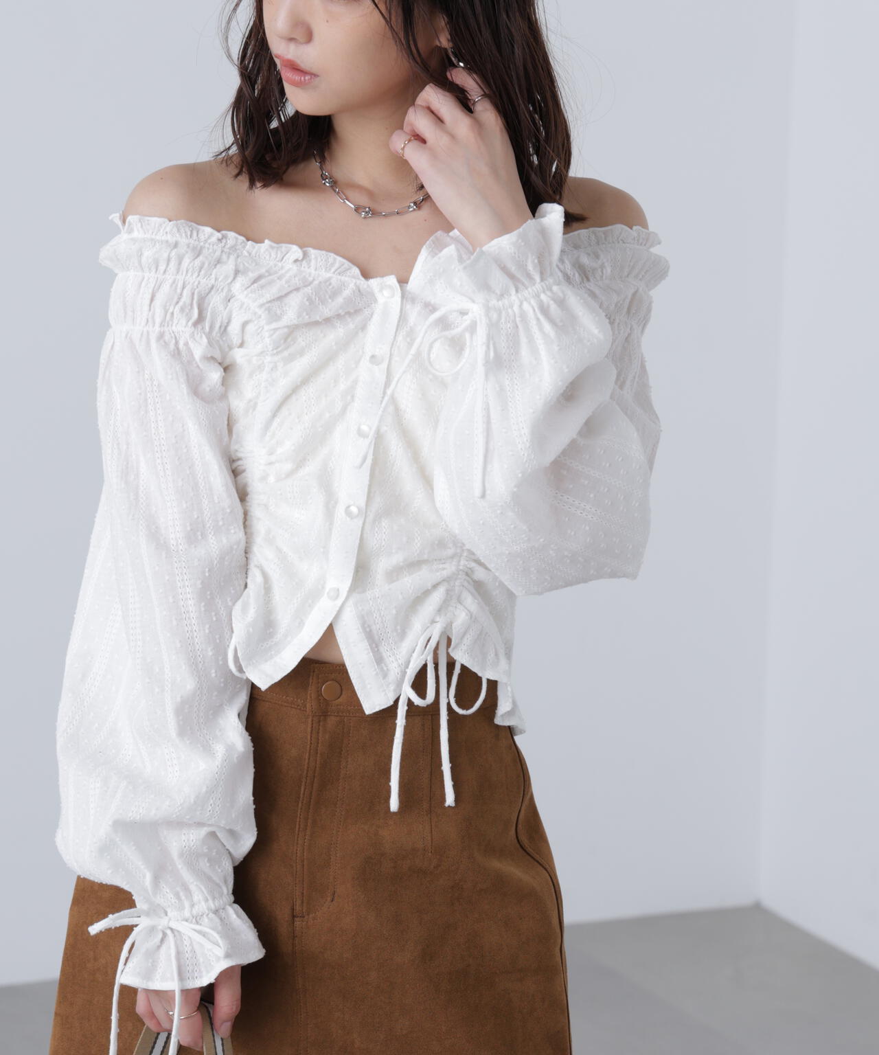 ドロストリボン長袖ブラウス