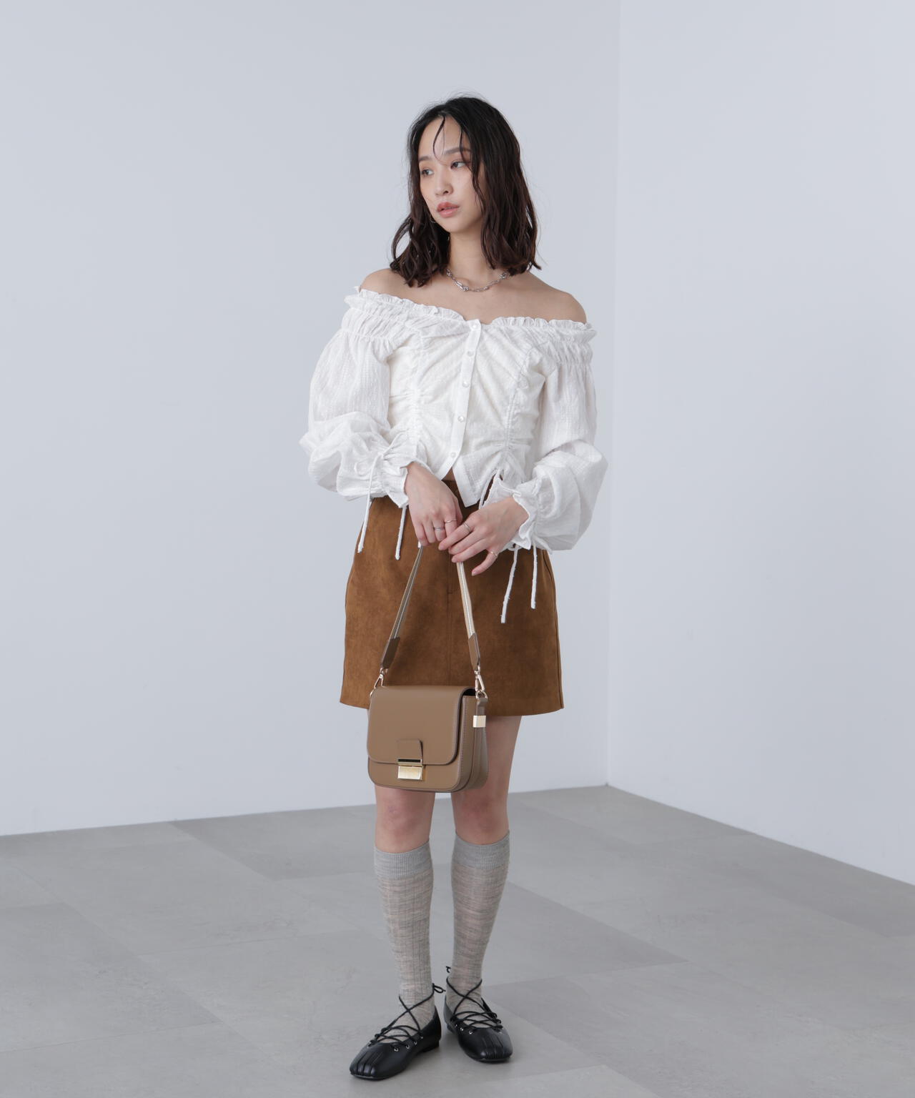 ドロストリボン長袖ブラウス