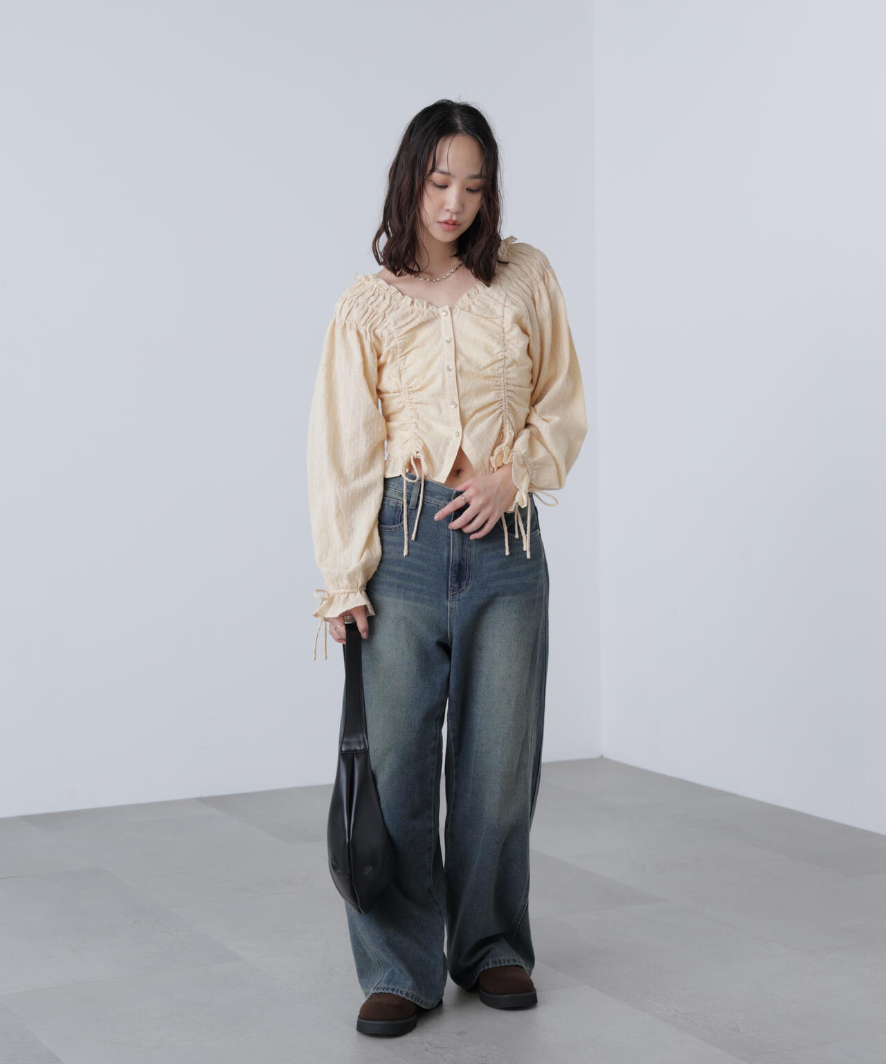 ドロストリボン長袖ブラウス