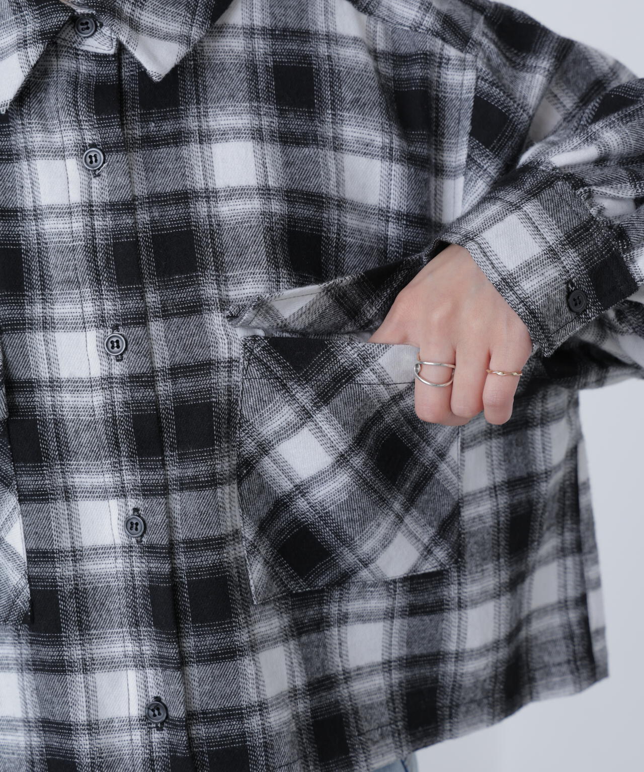 ビッグポケットショート丈シャツ