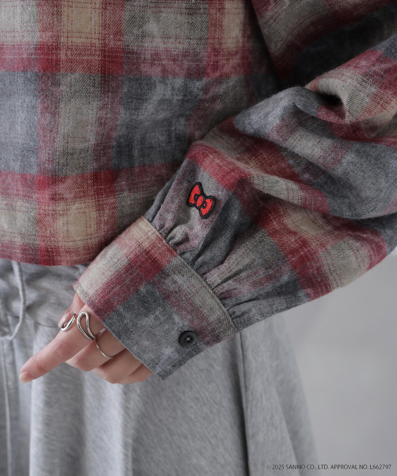 【HELLO KITTY】サンリオキャラクターズコラボ CHECK SHIRT チェックシャツ