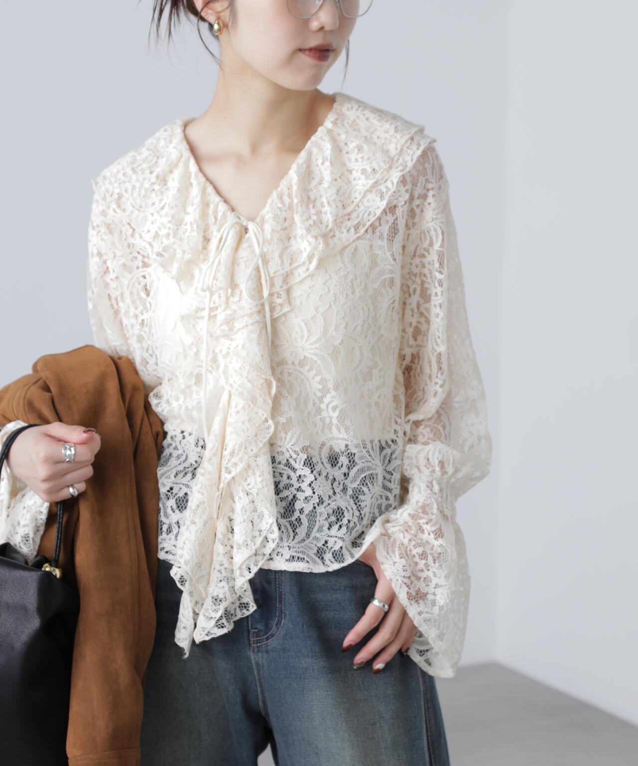 ダブルラッフルフリルブラウス