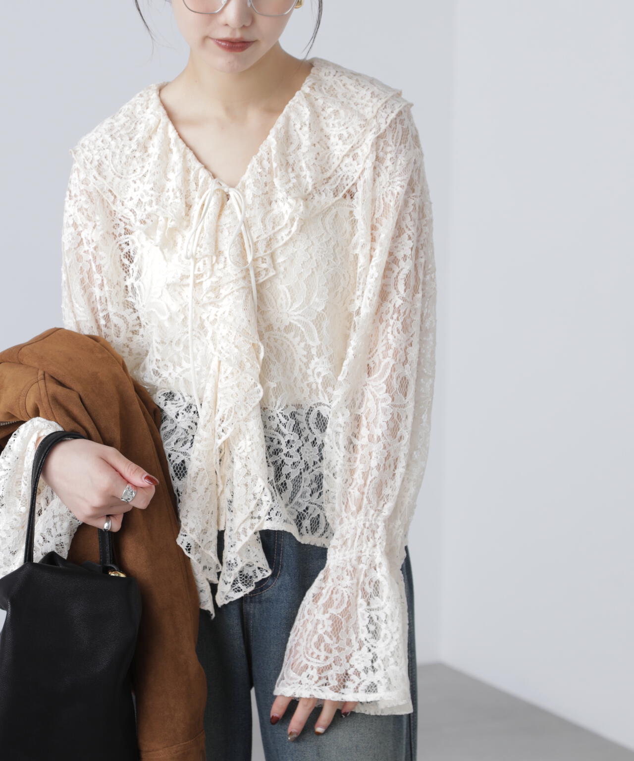 ダブルラッフルフリルブラウス