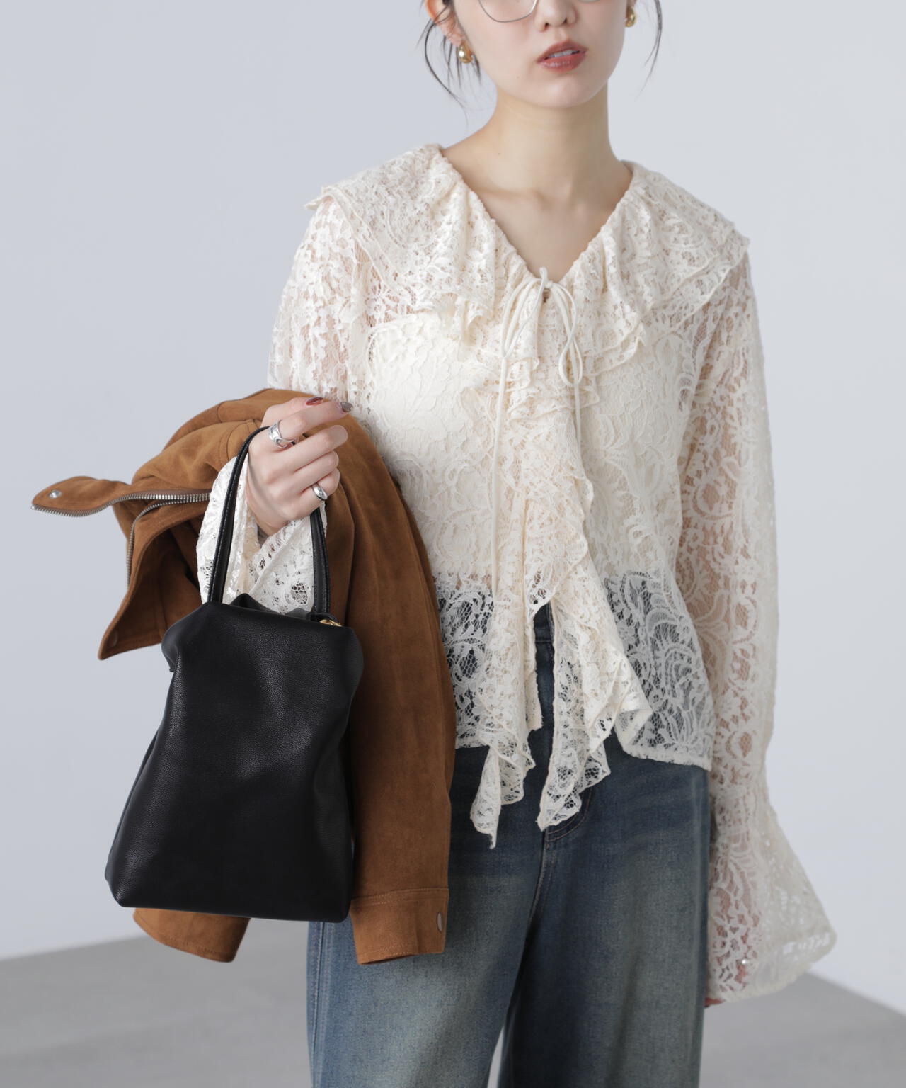 ダブルラッフルフリルブラウス