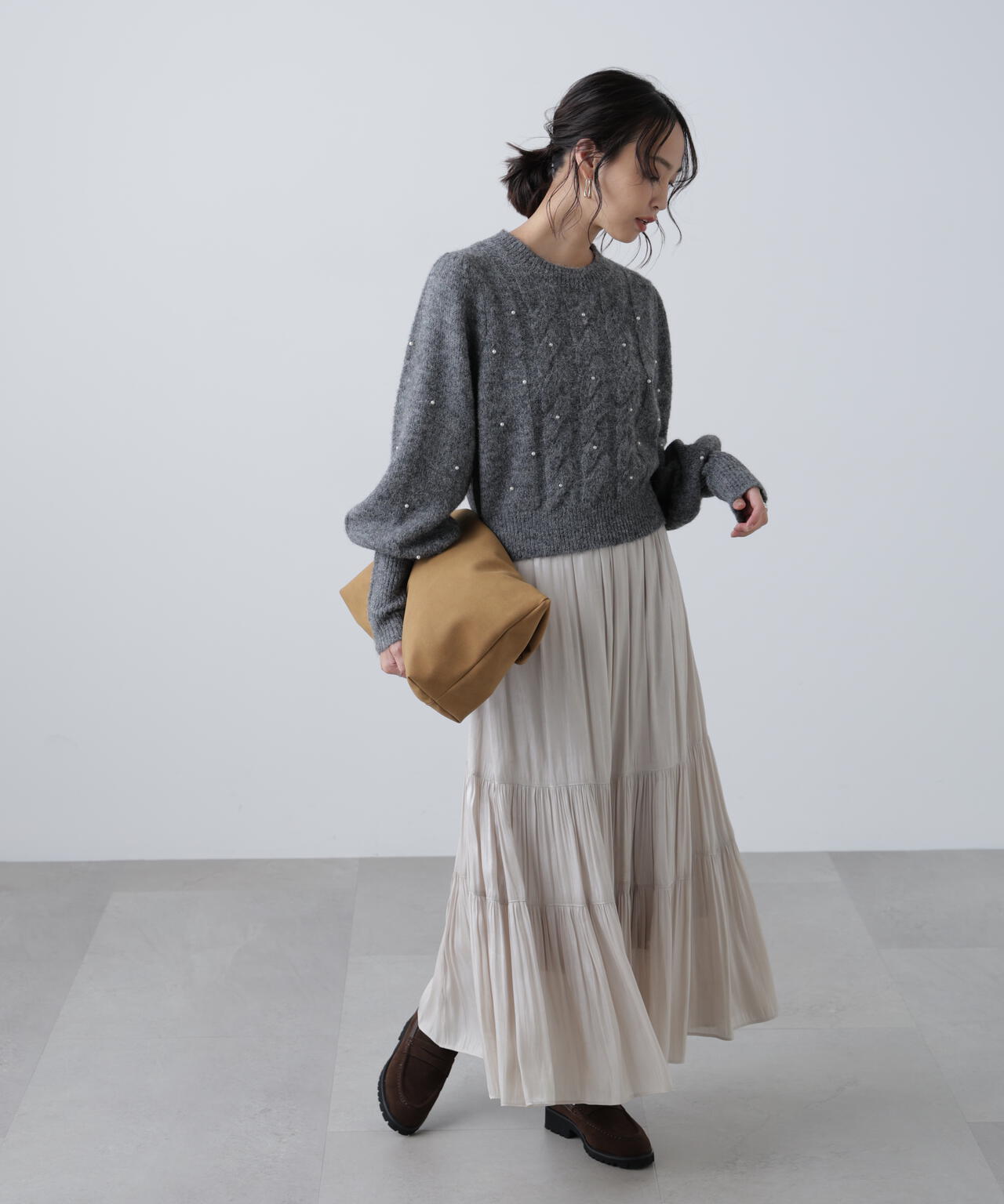 シャイニーティアードスカート