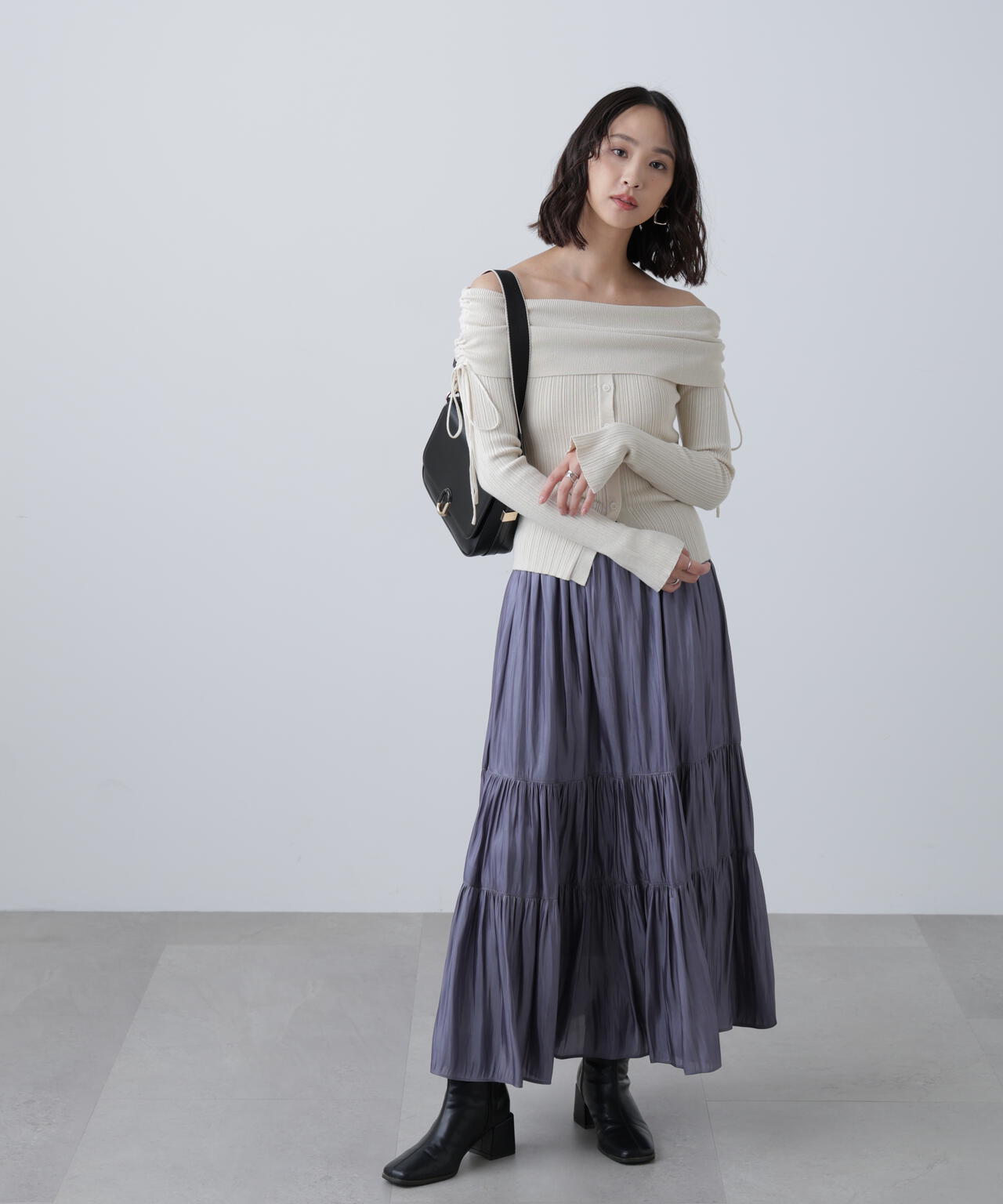 シャイニーティアードスカート