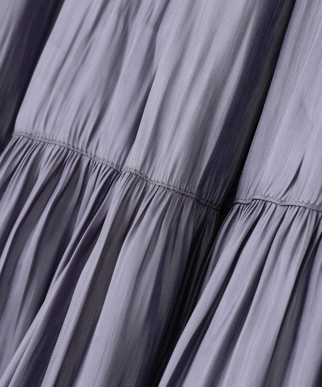 シャイニーティアードスカート