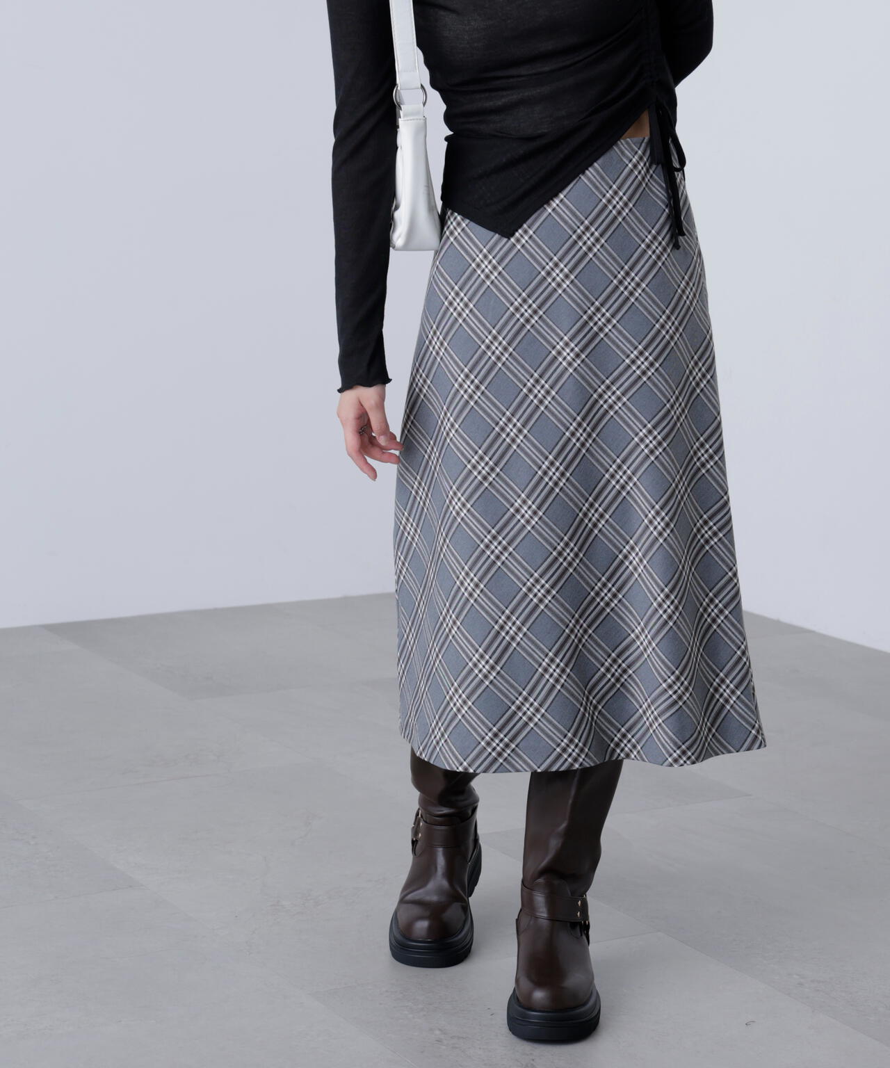 バイアスミディチェックスカート