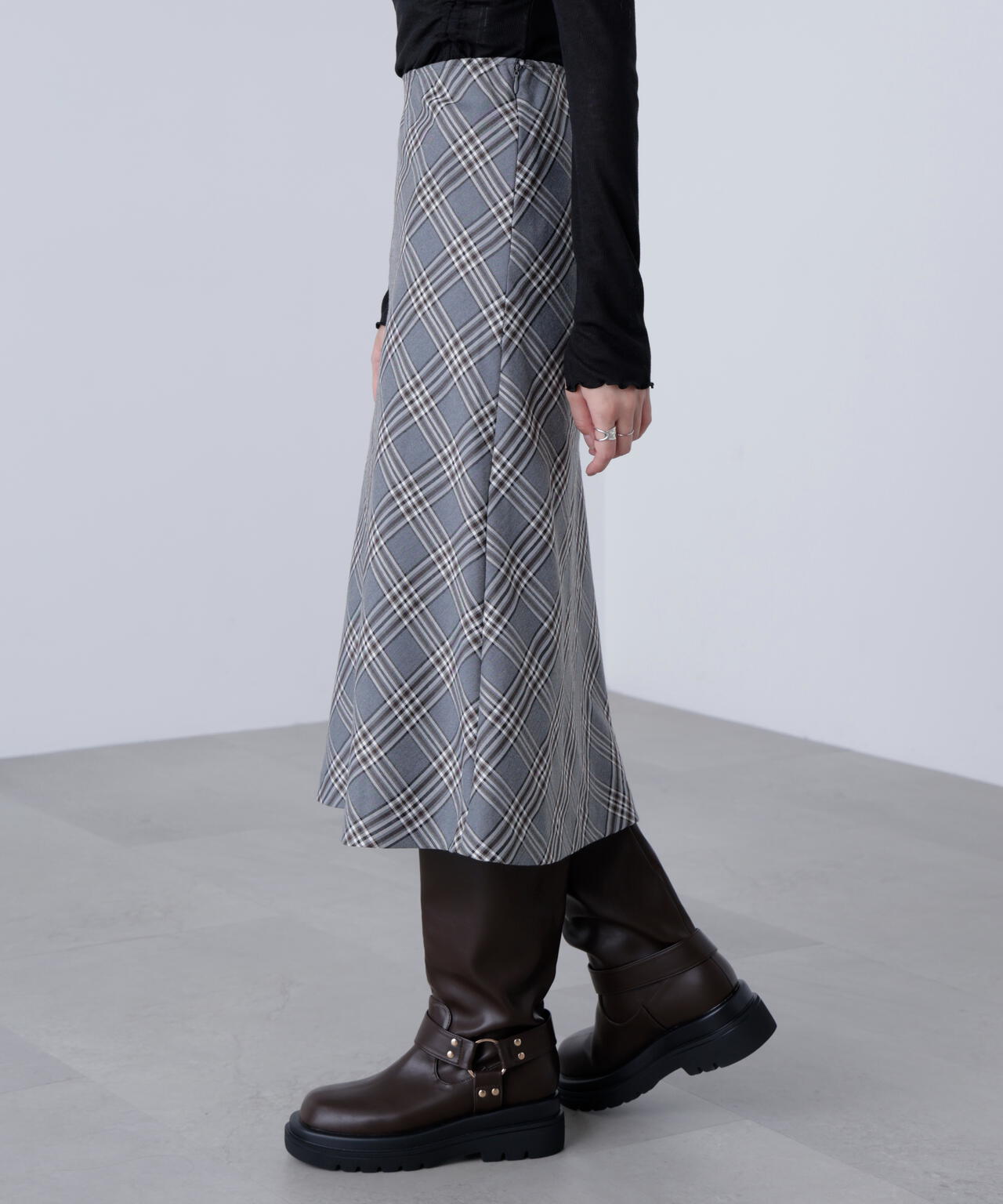 バイアスミディチェックスカート