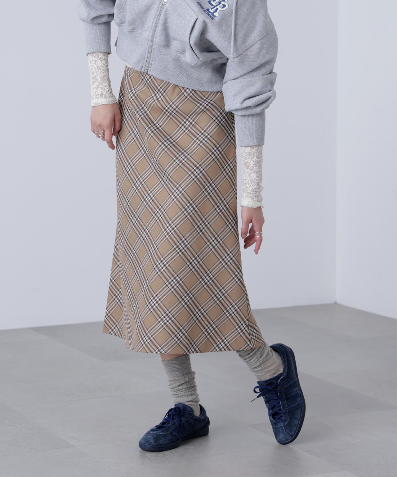 バイアスミディチェックスカート