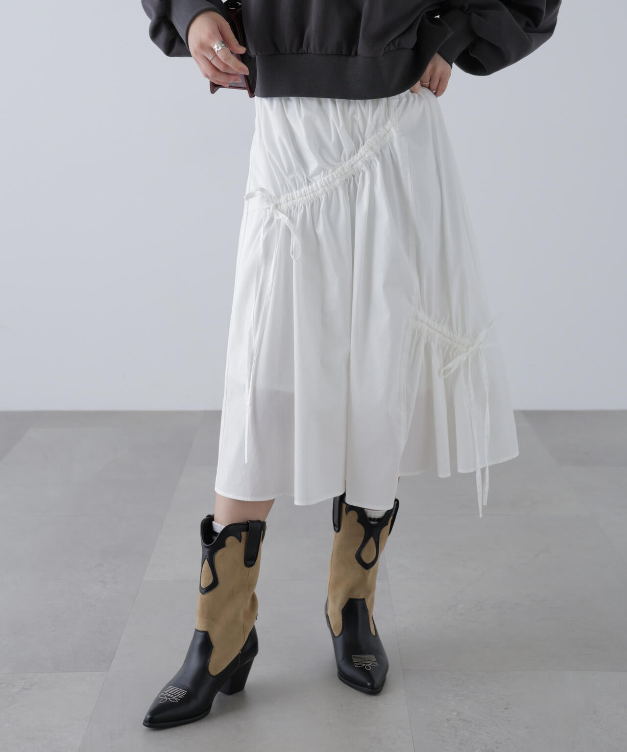 アシメドロストリボンミディスカート