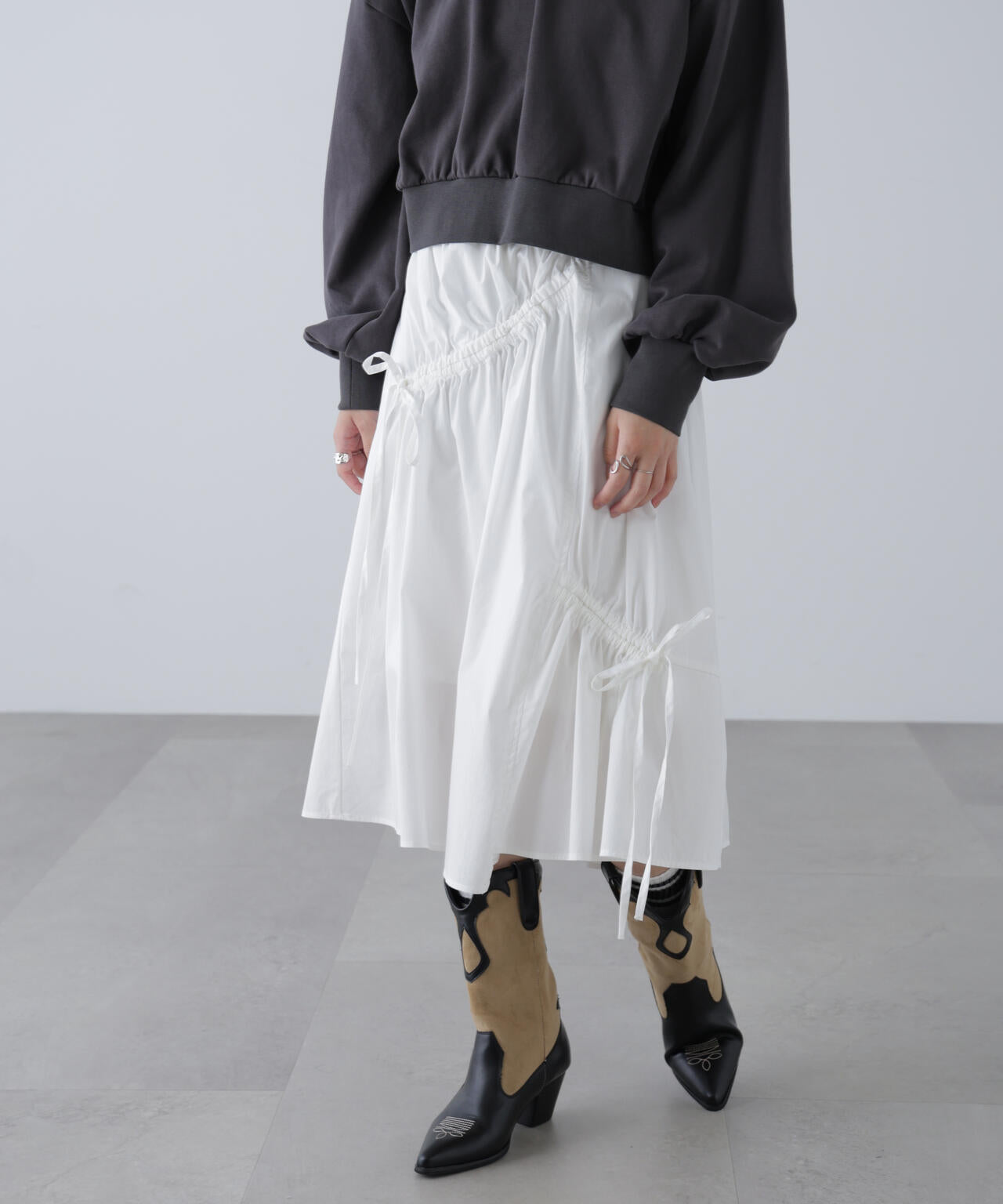 アシメドロストリボンミディスカート