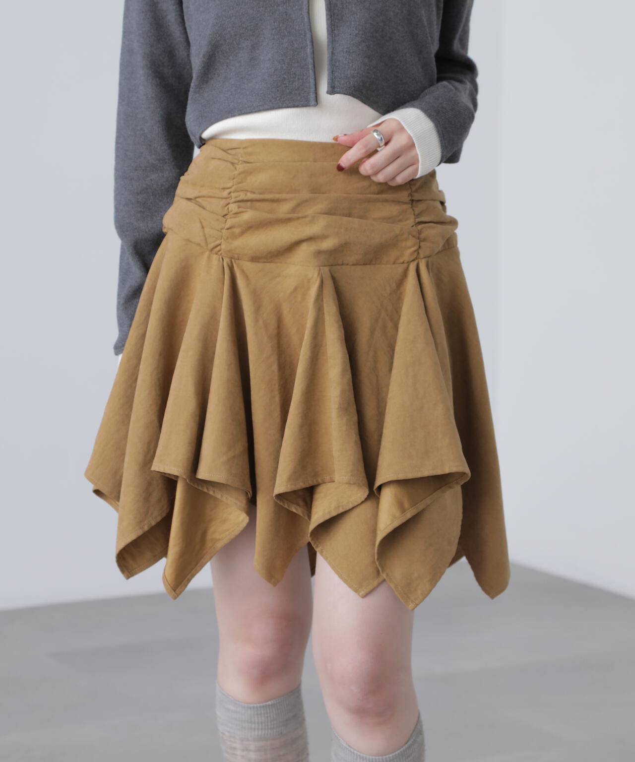 イレヘムギャザーミニスカート