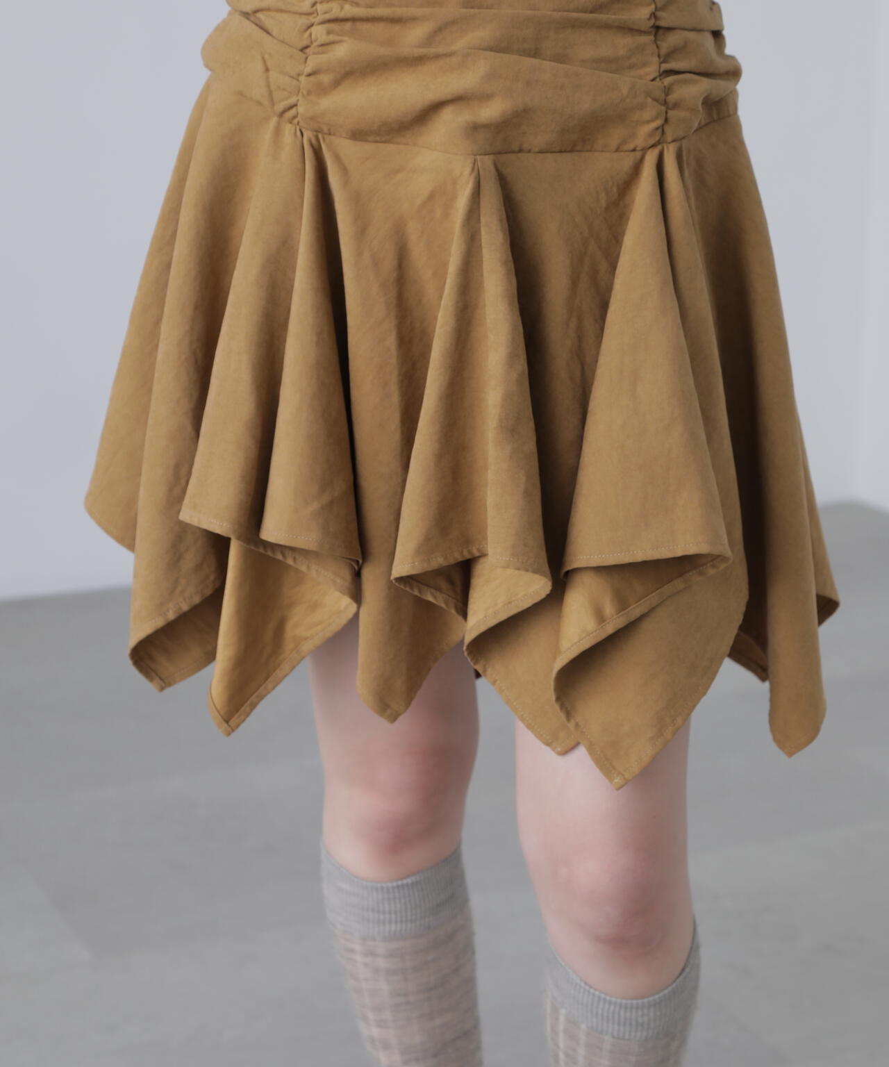 イレヘムギャザーミニスカート