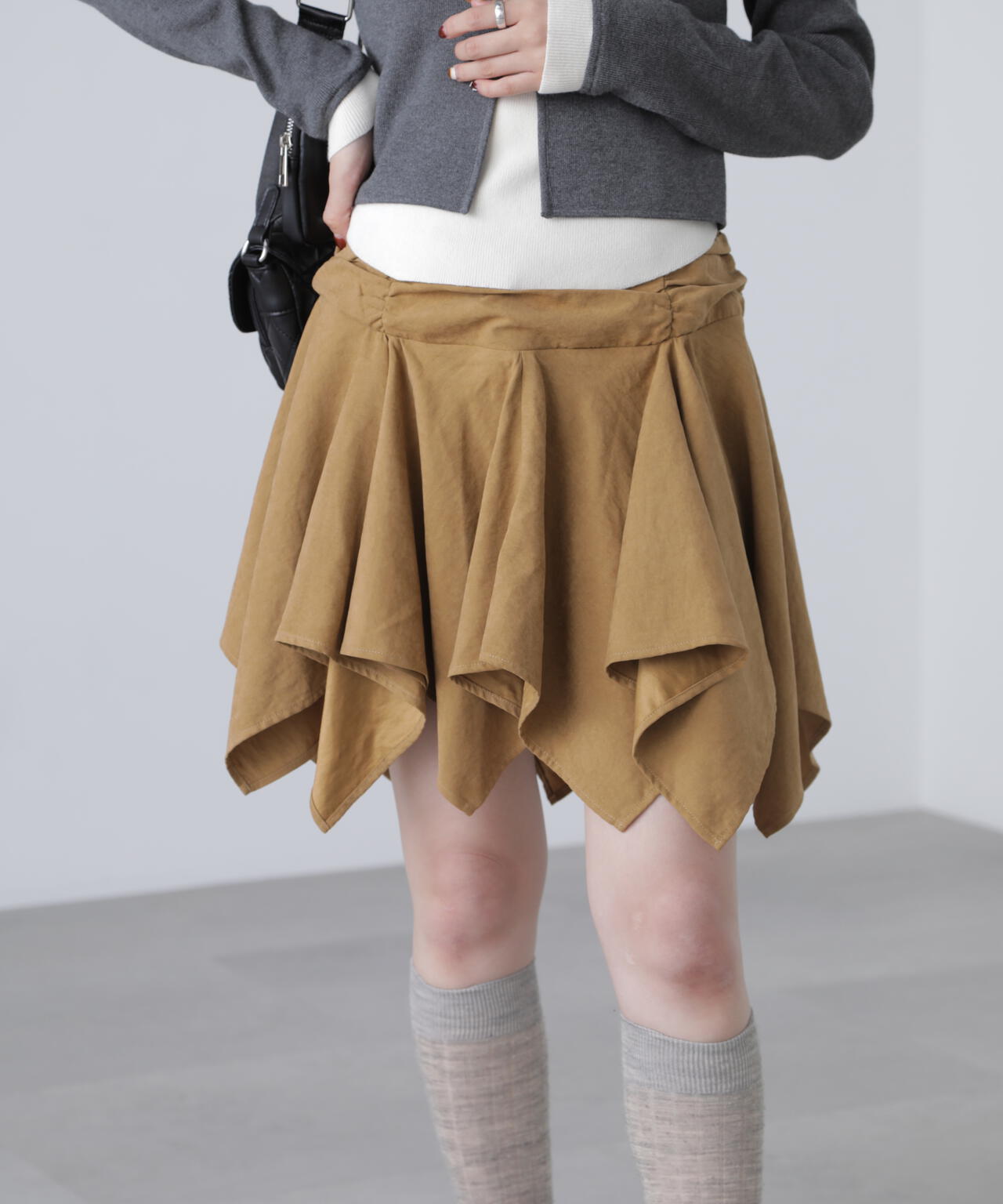 イレヘムギャザーミニスカート