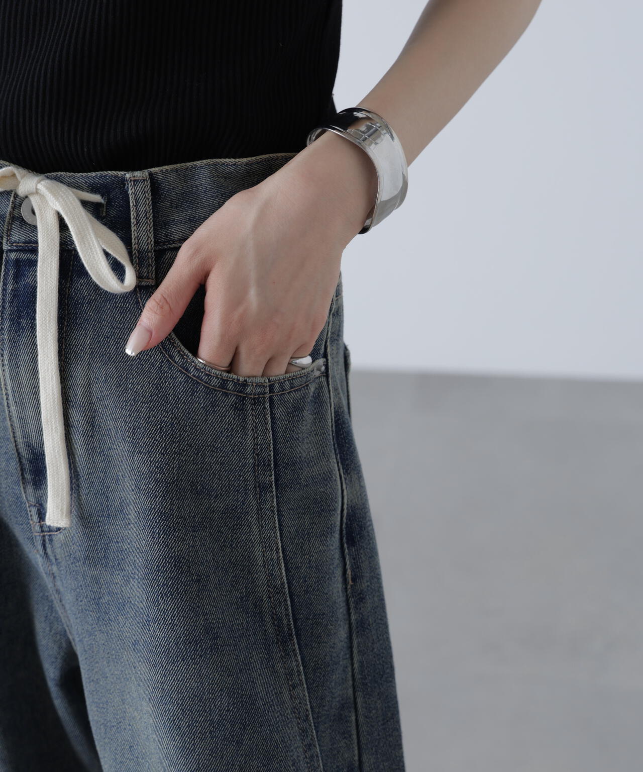 ドロストバレルレッグデニムパンツ