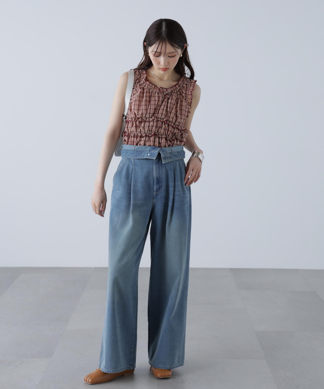 折り返しハイウエストデニムパンツ