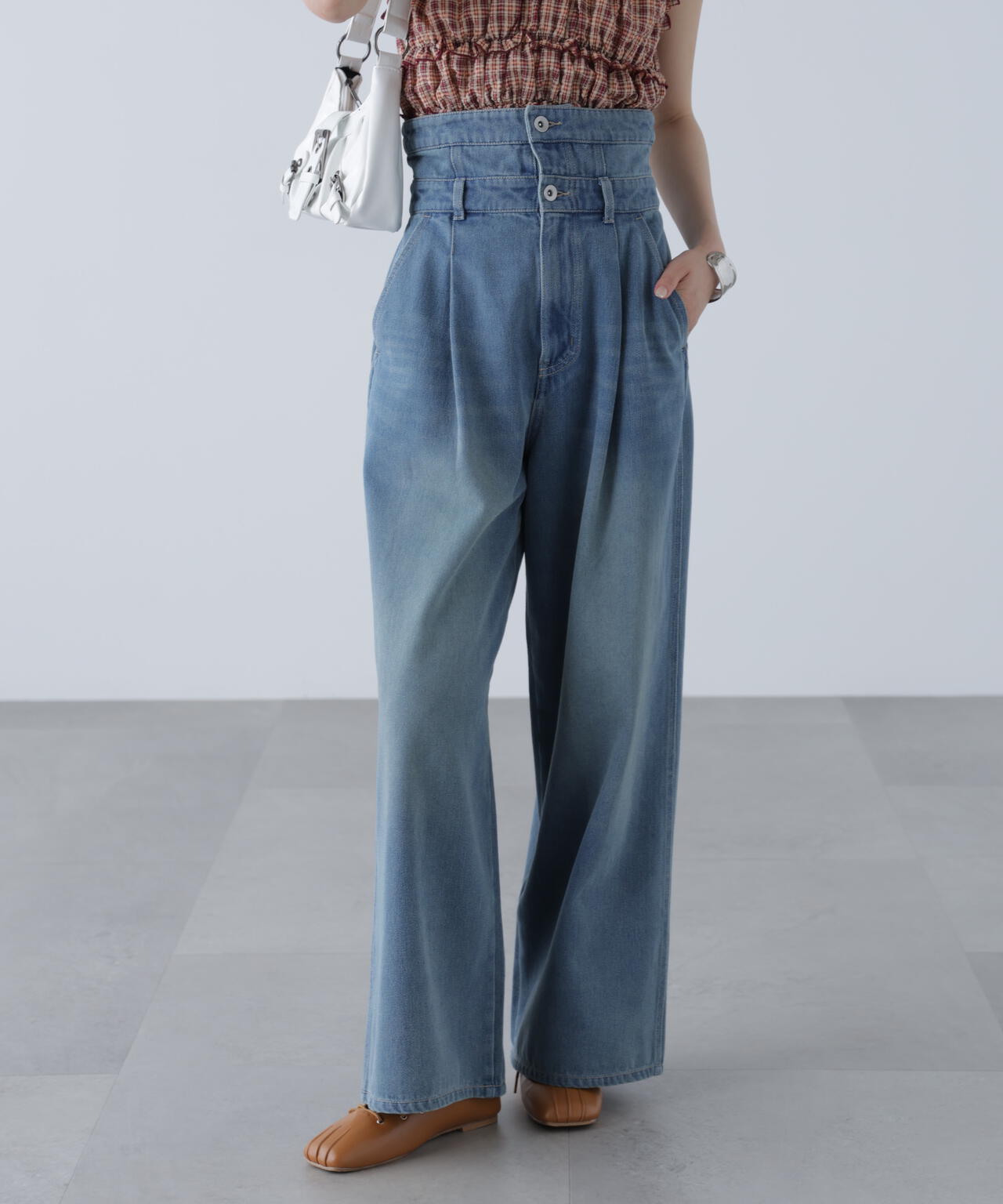 折り返しハイウエストデニムパンツ