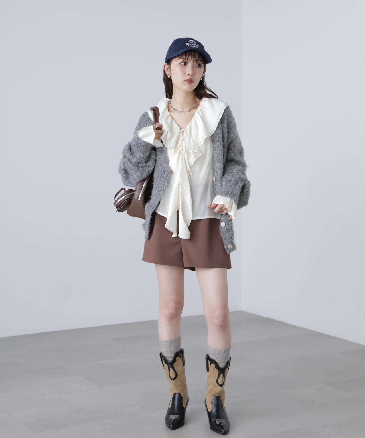 ハイウエストショートパンツ