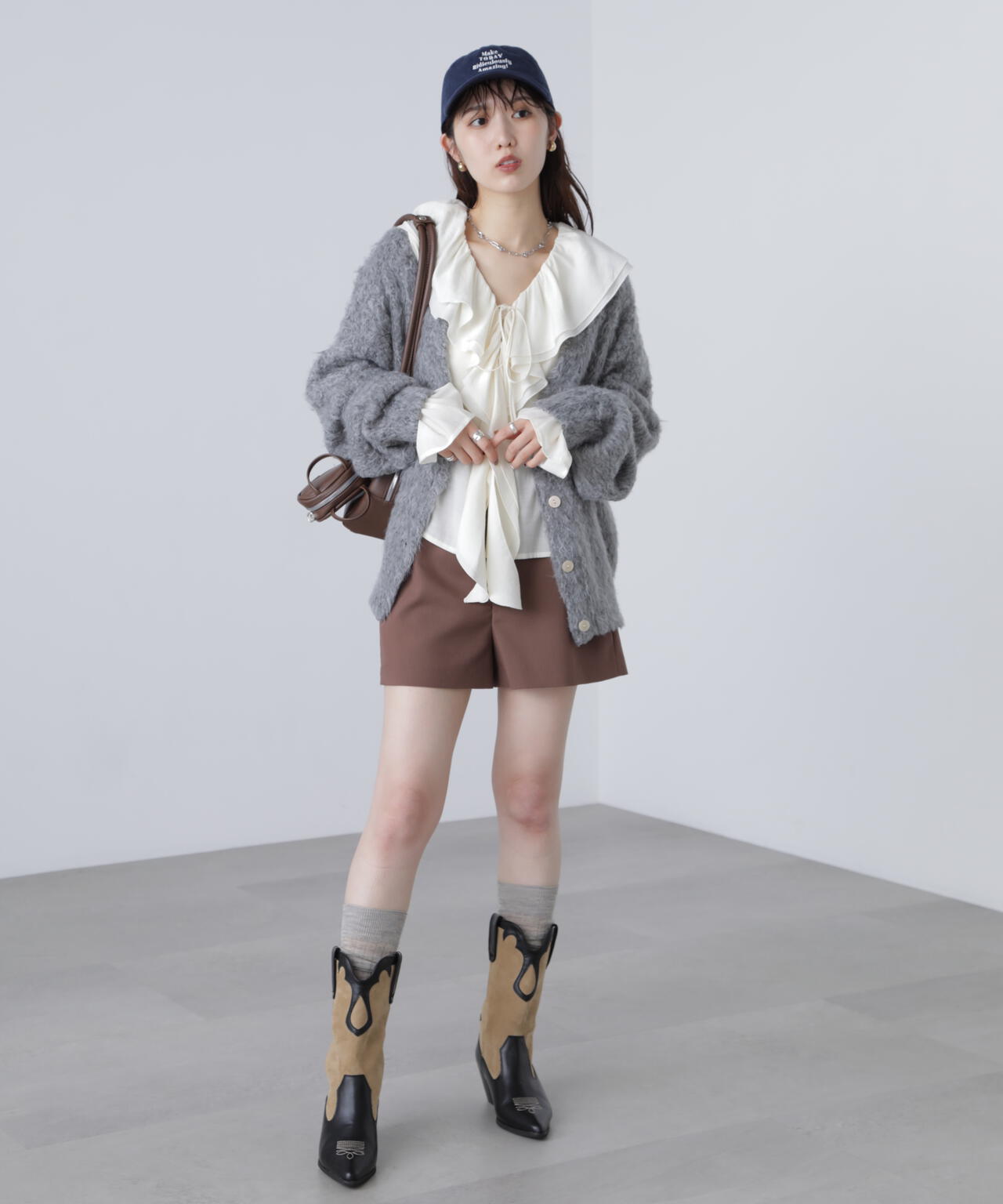 ハイウエストショートパンツ