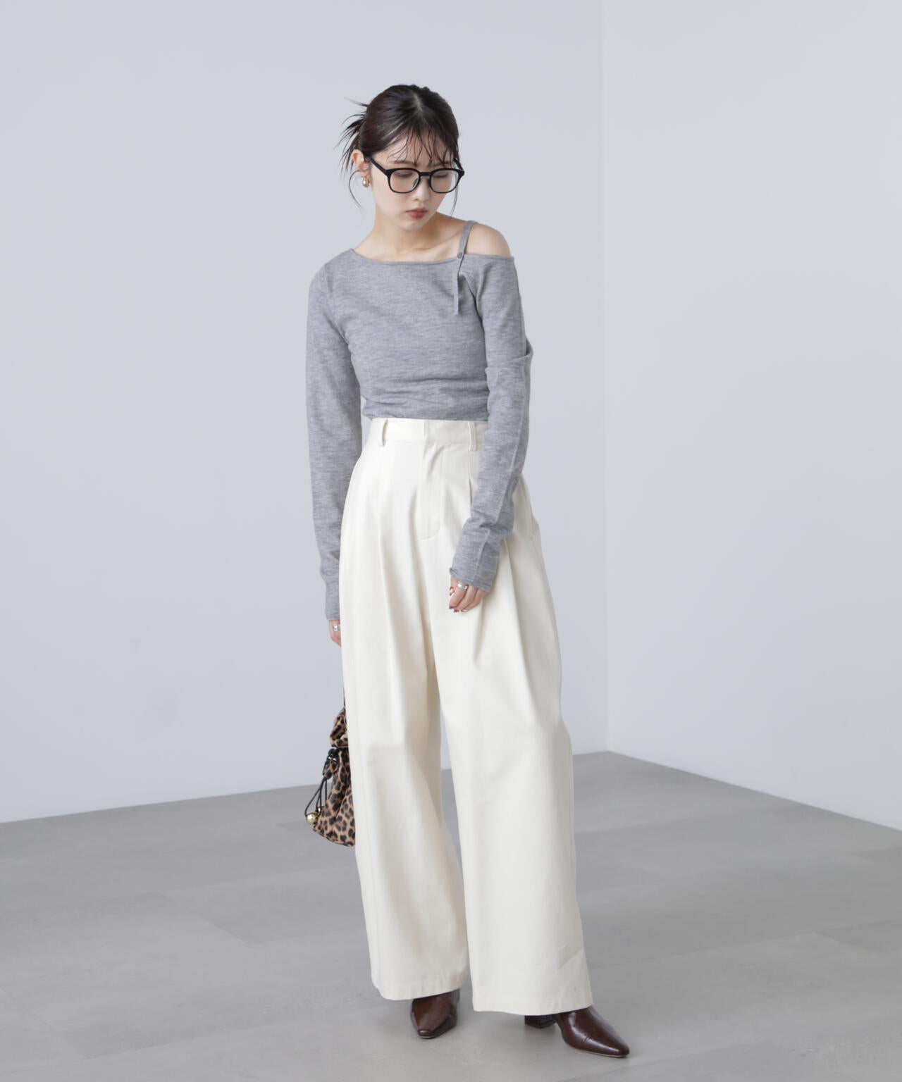 微起毛ツータックボリュームパンツ