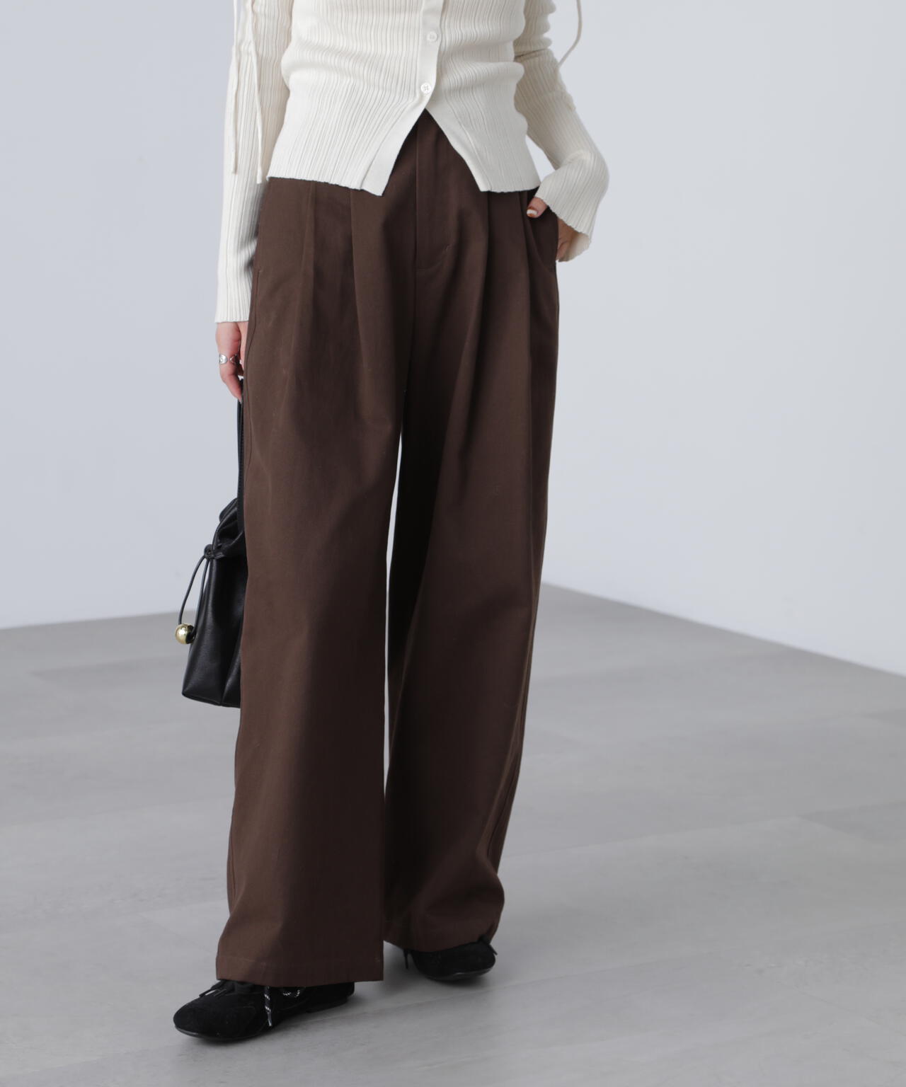 微起毛ツータックボリュームパンツ