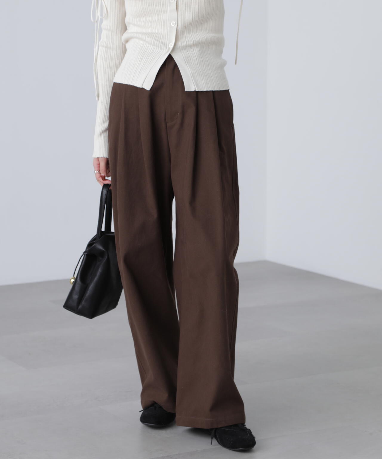 微起毛ツータックボリュームパンツ