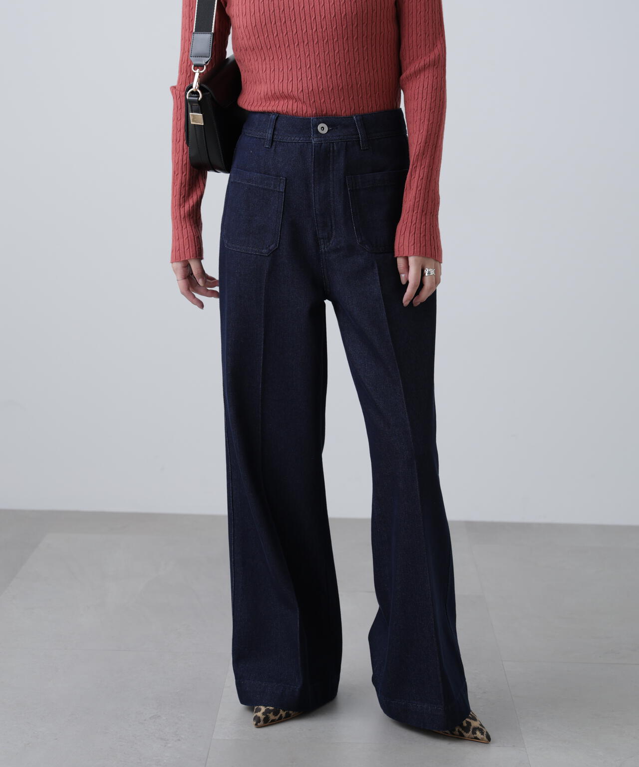 フロントポケットソフトバギーデニムパンツ