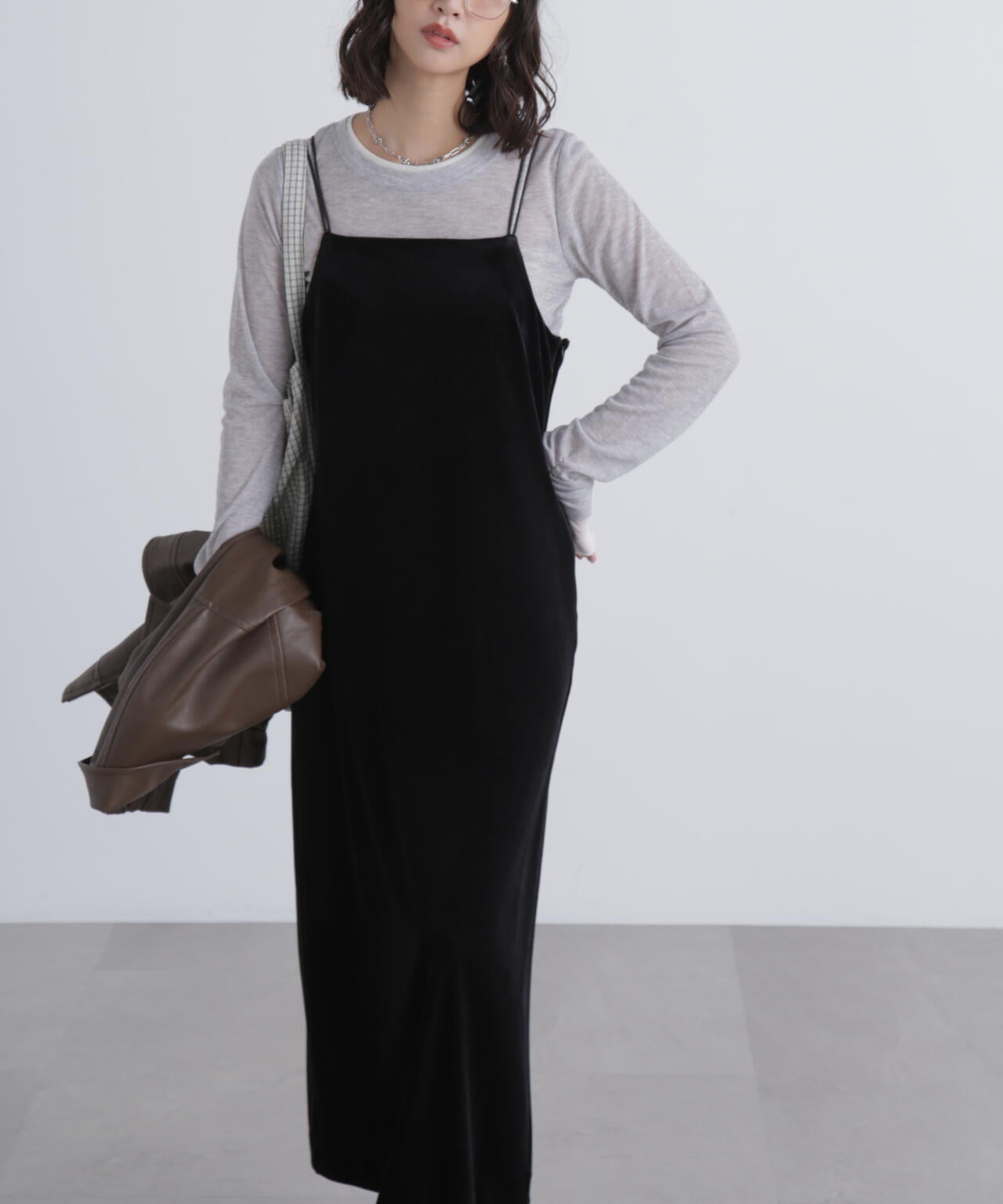 2ストラップベロアキャミワンピース