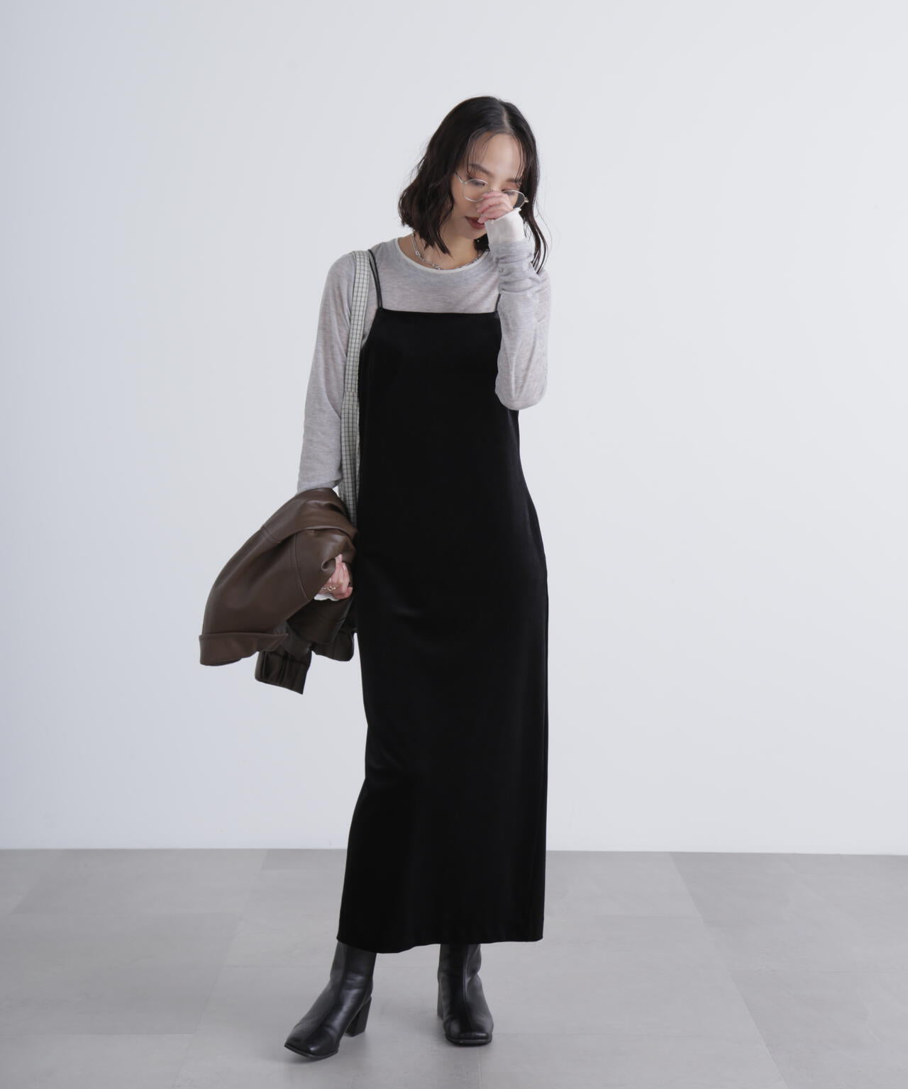 2ストラップベロアキャミワンピース