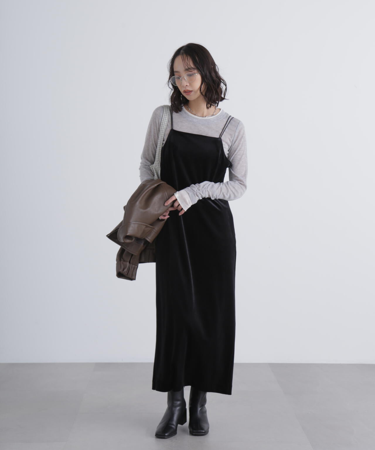 2ストラップベロアキャミワンピース