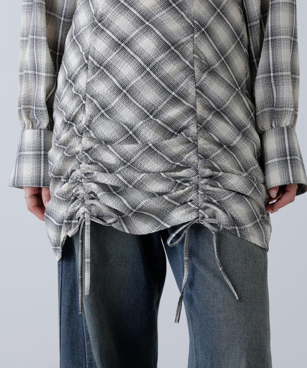 シャーリングドロストリボンチェックミニワンピース