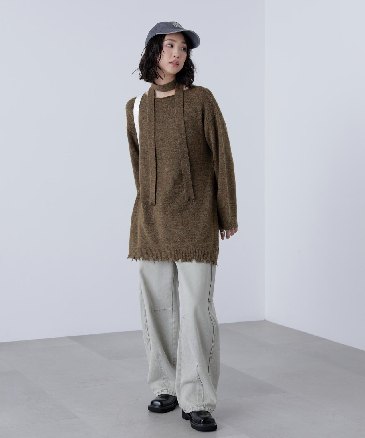 モヘヤ混タイ付きルーズミニワンピース