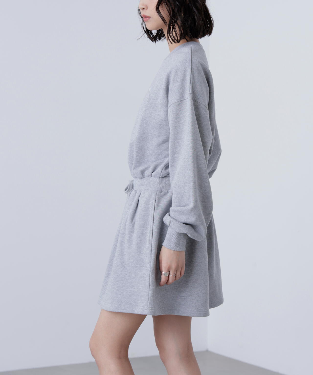 ロゴ刺繍スウェットミニワンピース