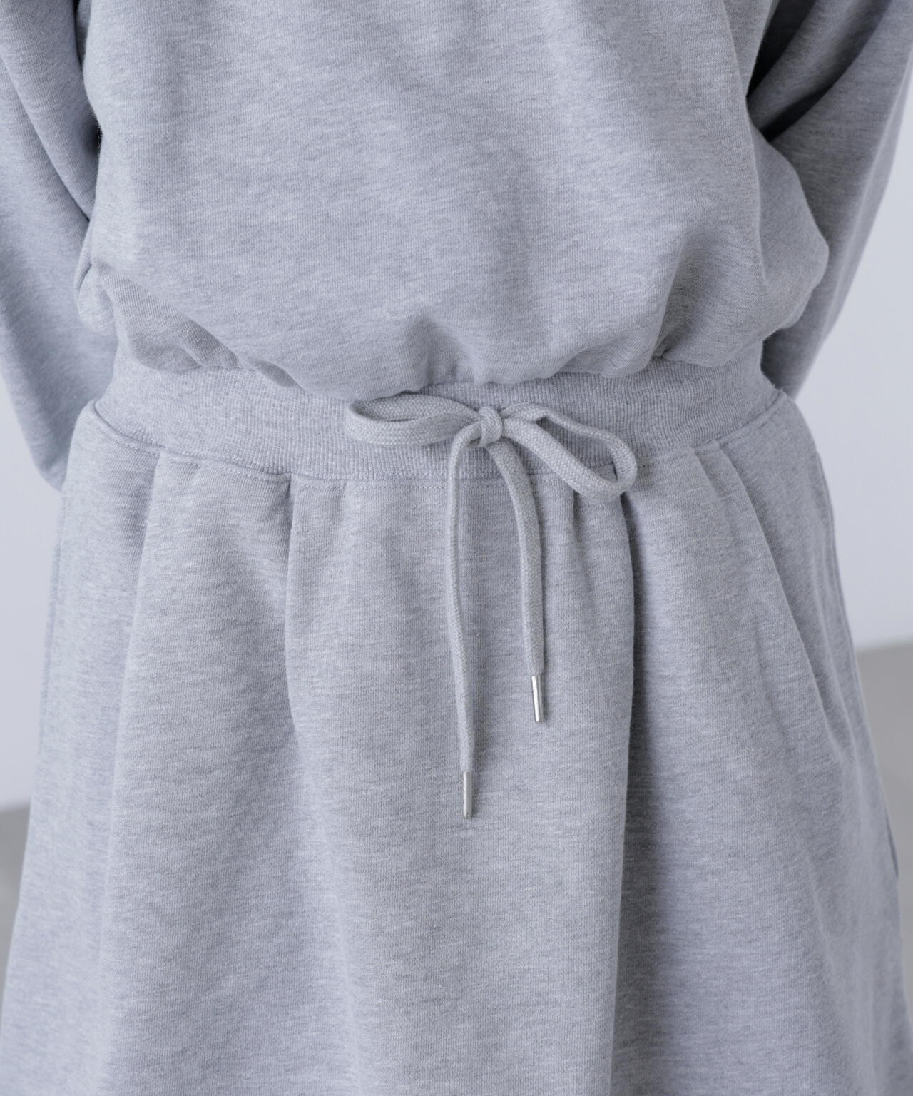 ロゴ刺繍スウェットミニワンピース