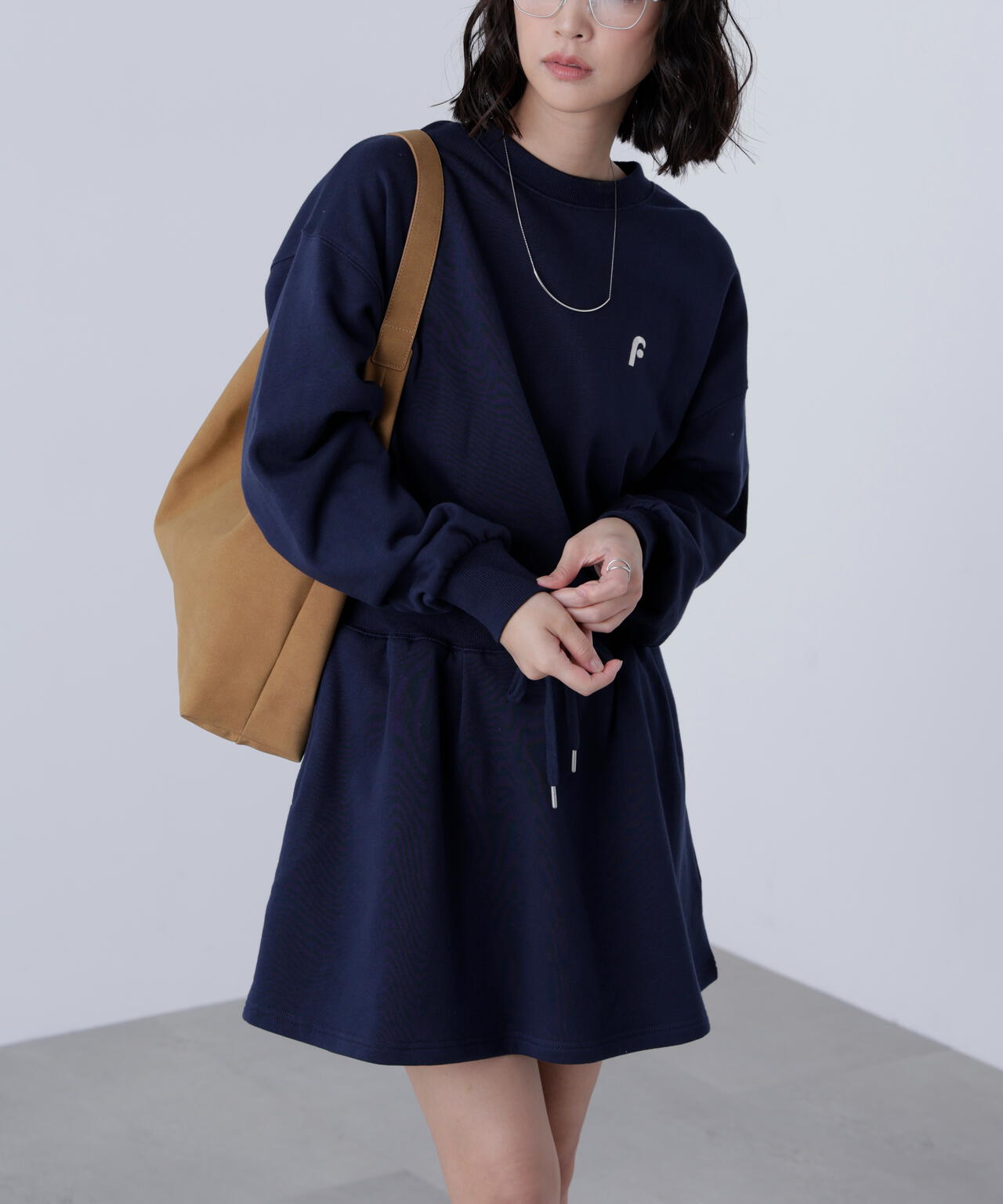 ロゴ刺繍スウェットミニワンピース
