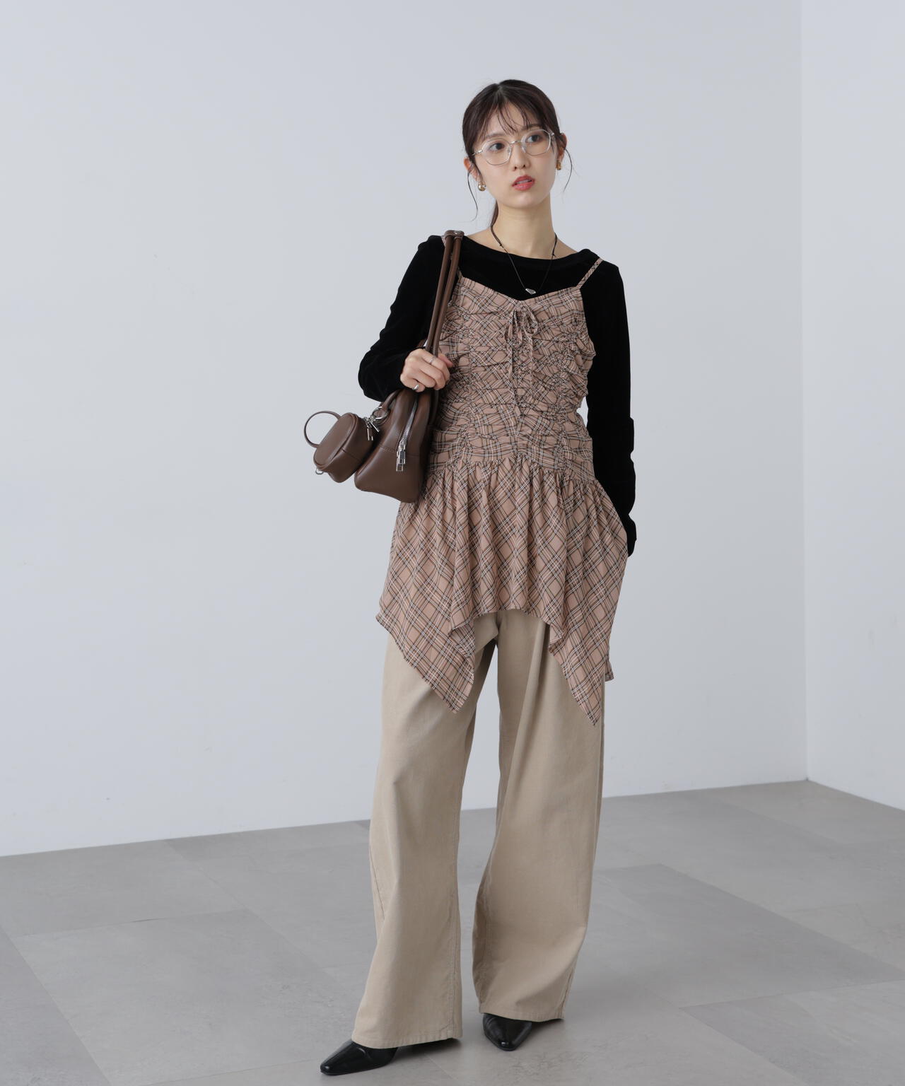 ドロストイレヘムキャミミニワンピース